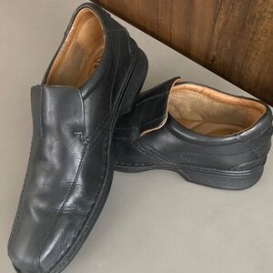 Men's Clarks, Whiddon Step Loafer 26152916 Black Leather Leather Style 14885